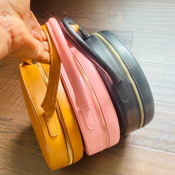 Tan circle shaped bag - Picture 7 of 7